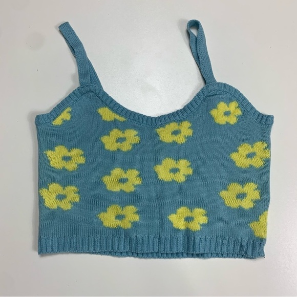 Luna Flower Knit Crop Top and Short Set Blue Yellow Size Medium - Picture 4 of 10